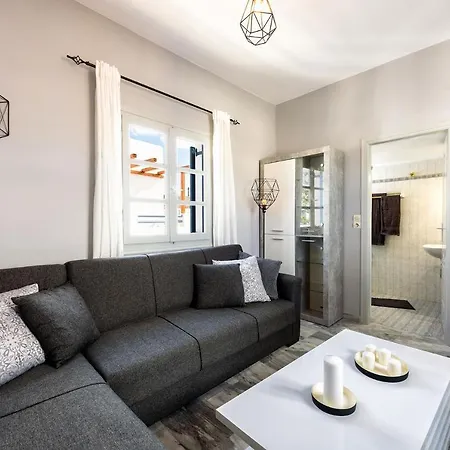 Candias House Apartment Páros